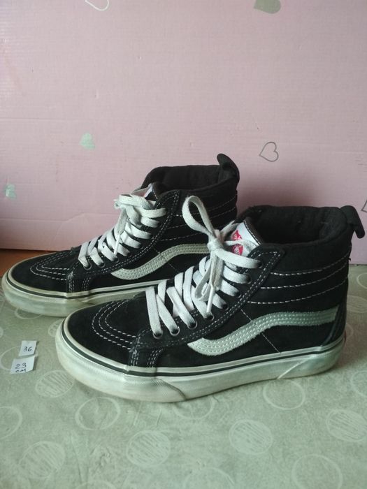 высокие кеды Vans off the wall  EUR36  23 см