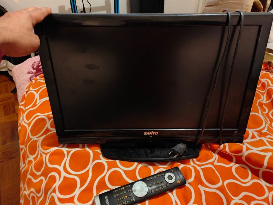TV   SANYO     .