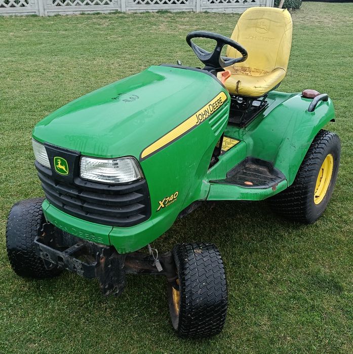 Traktorek kosiarka John Deere x740 maska  obudowa silnika  w całości lub na części