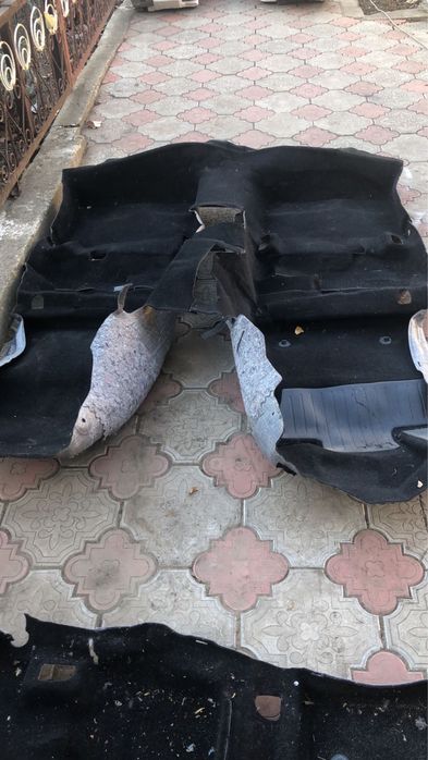 Продам ковролин,напольное покрытие,ковер toyota camry 70