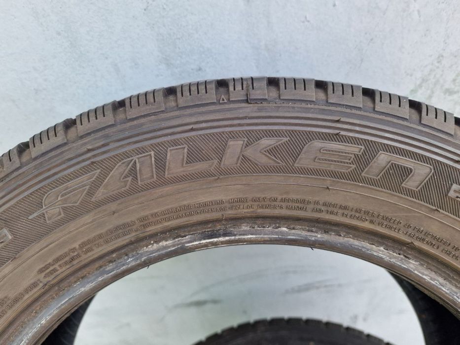 Шини 195 60 R16c Falken зима, як нові
