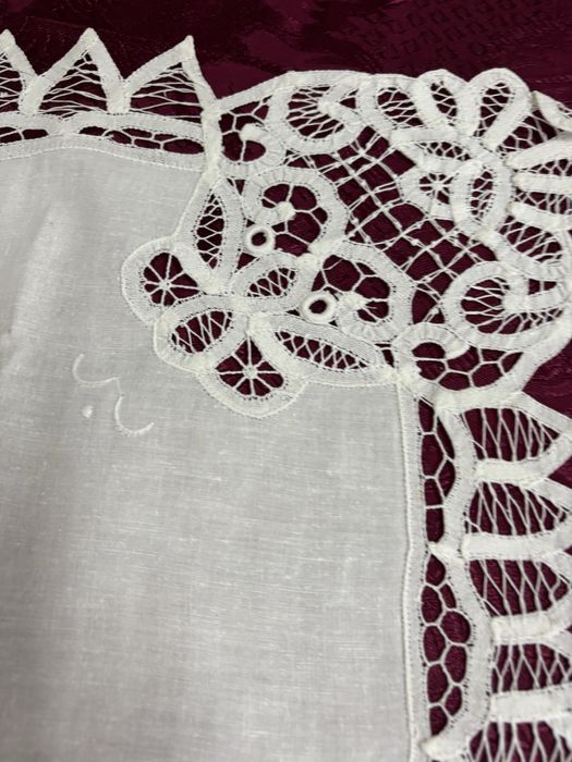 Pano bordado com 51cm