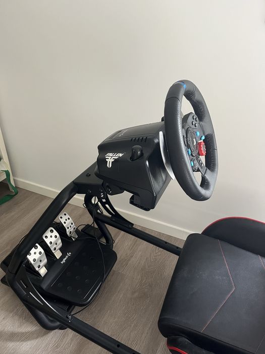 Volante Logitech G29 + Cockpit Simulador RSC1