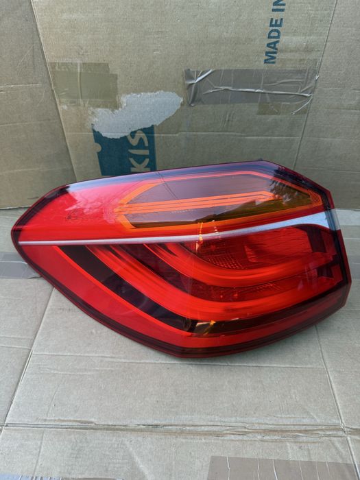 Lampa tylna tył lewa w błotnik BMW 2 F46 Europa