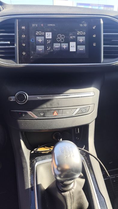 Peugeot 308 SW 2015
