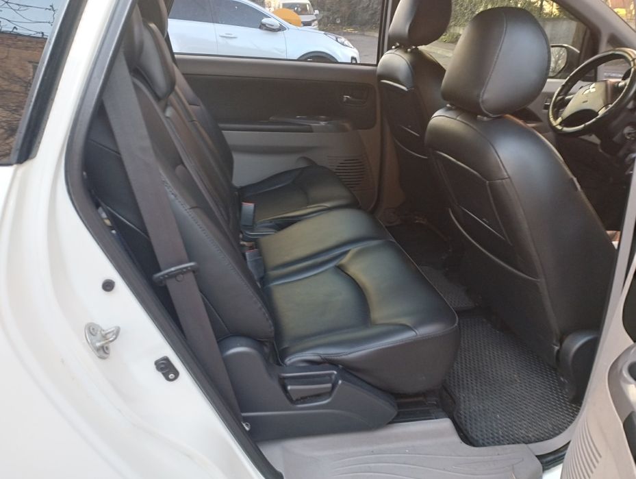 Продам мітсубісі Грандіс