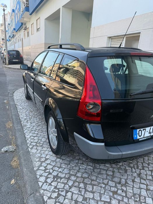 Carro grande de 4-5 portas
