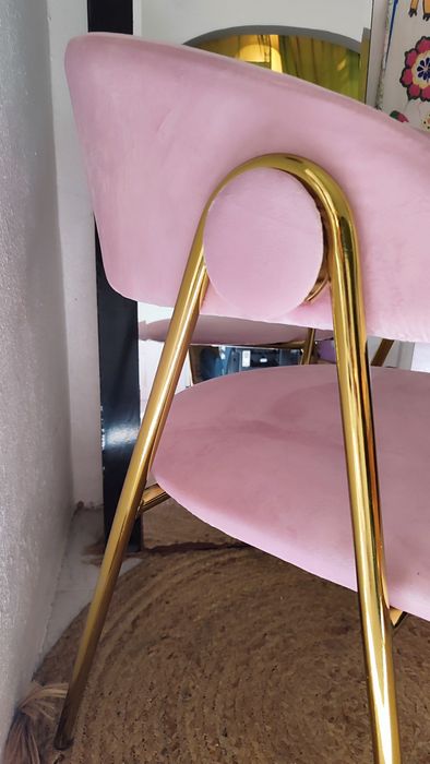 Cadeira de veludo rosa NOVO