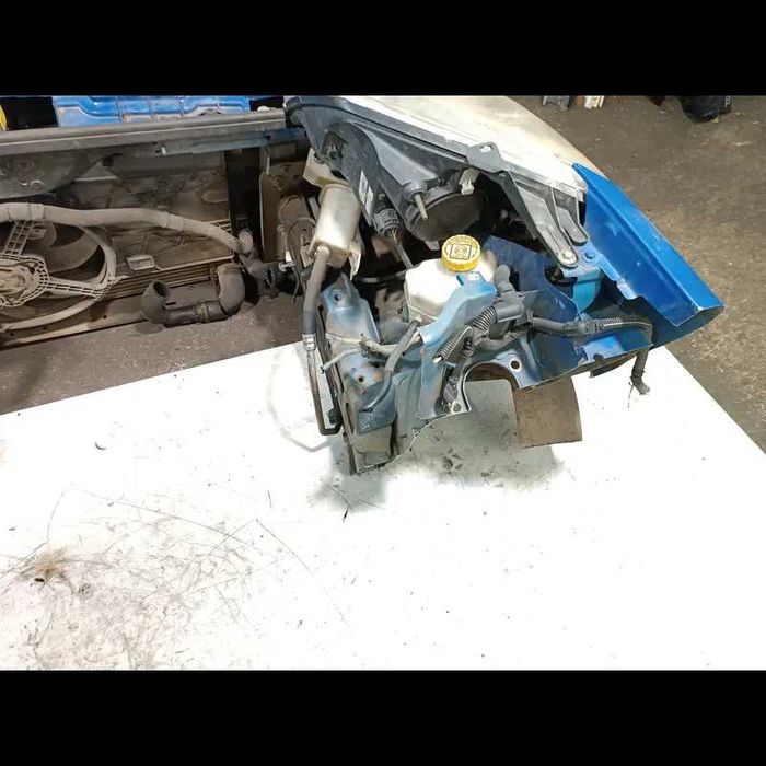 2015 Peugeot Bipper комлект переда морда бампер фара капот .в сборе