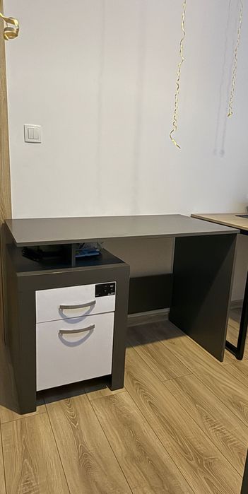 Biurko drewniane, stół dla dzieci