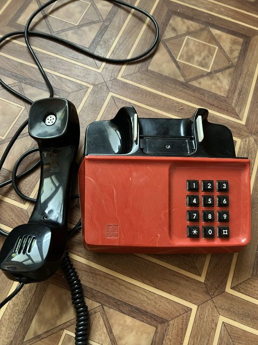 Телефон стационарный кнопочный