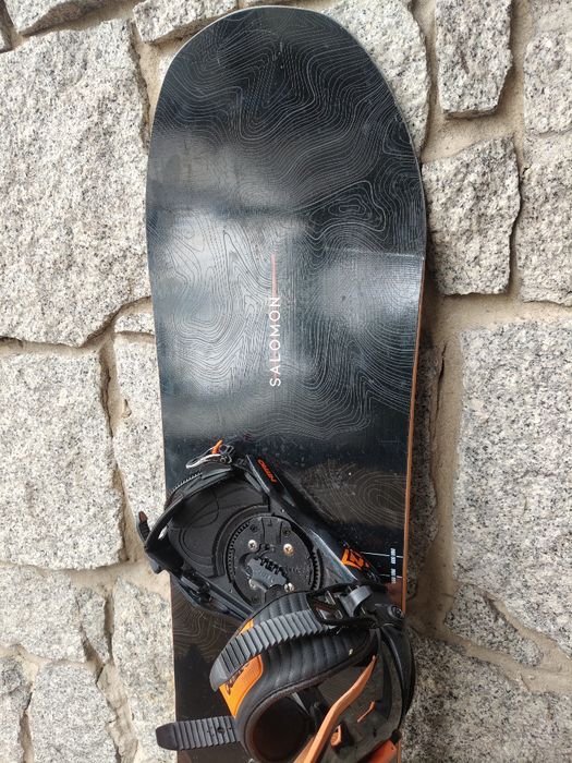 Deska snowboardowa Salomon Super 8 157 cm z wiązaniami