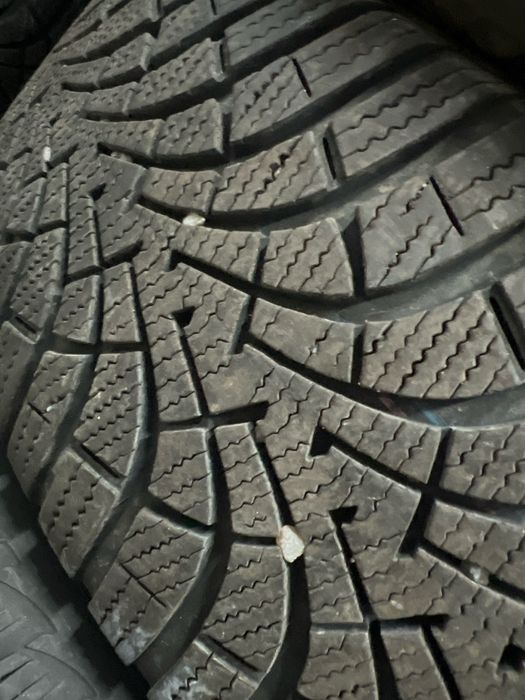 205/60 r16 goodyear ultragrip