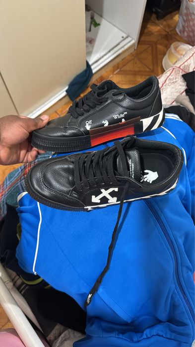 Tenis off White novo
