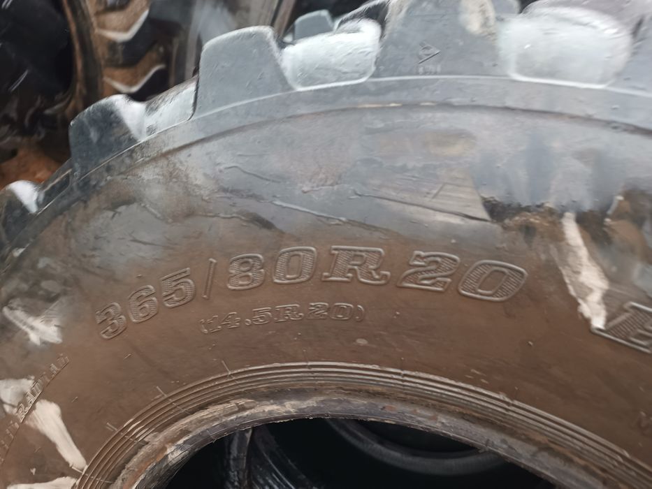 Opony przemysłowe 365/80r20 Dunlop ładowarka atlas JCB Volvo cat