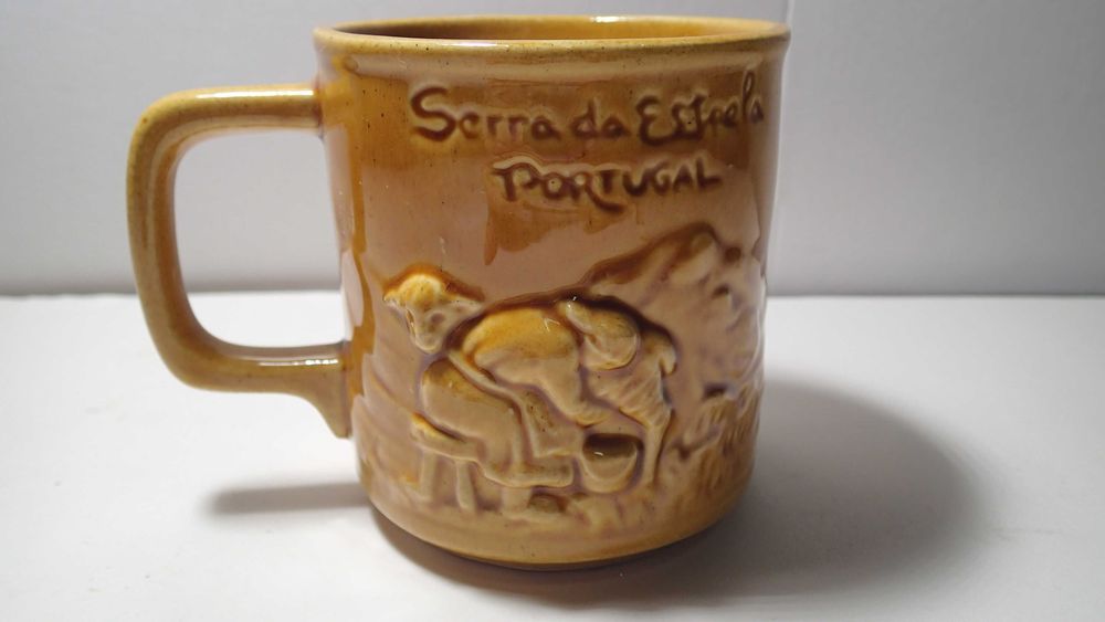 Caneca Cerâmica das Caldas da Rainha