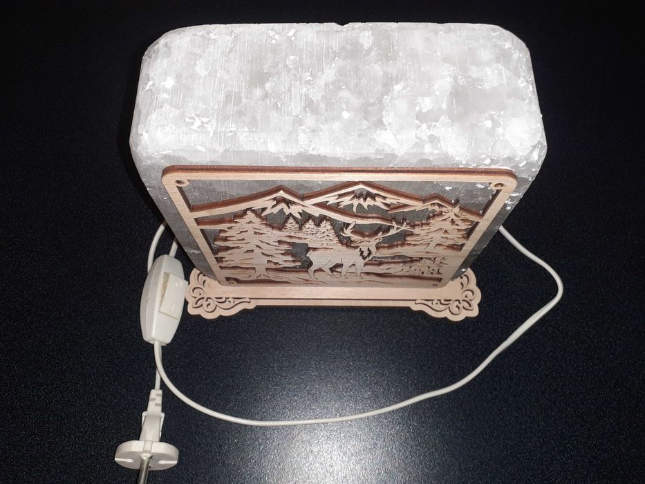 Светильник солевой из Соледара про-во Артёмсоль. Лампа солевая