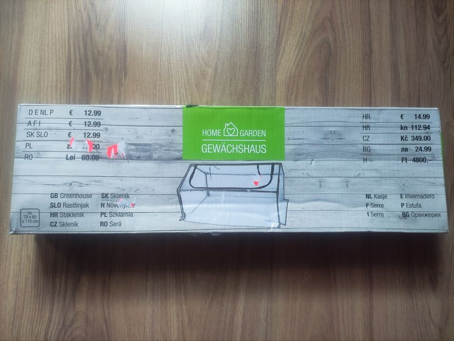 Mini szklarnia ogrodowa