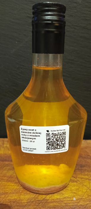 Żywy ocet z owoców dzikiej róży z miodem akacjowym