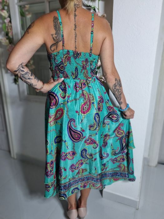 Przepiękna sukienka jedwabna, rozmiar uniwersalny