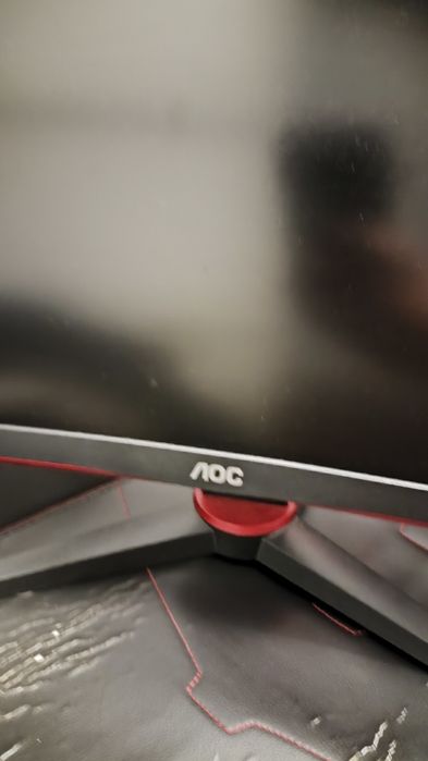 Monitor AOC 27" LED Curvo