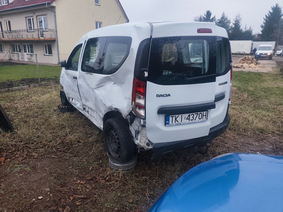 Dacia dokker drzwi prawy przód