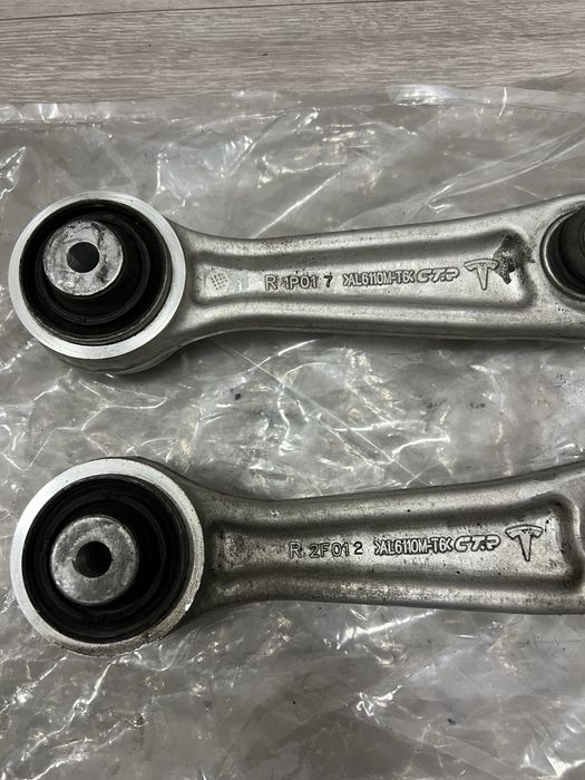 Передні ричаги, важелі 100d 2018