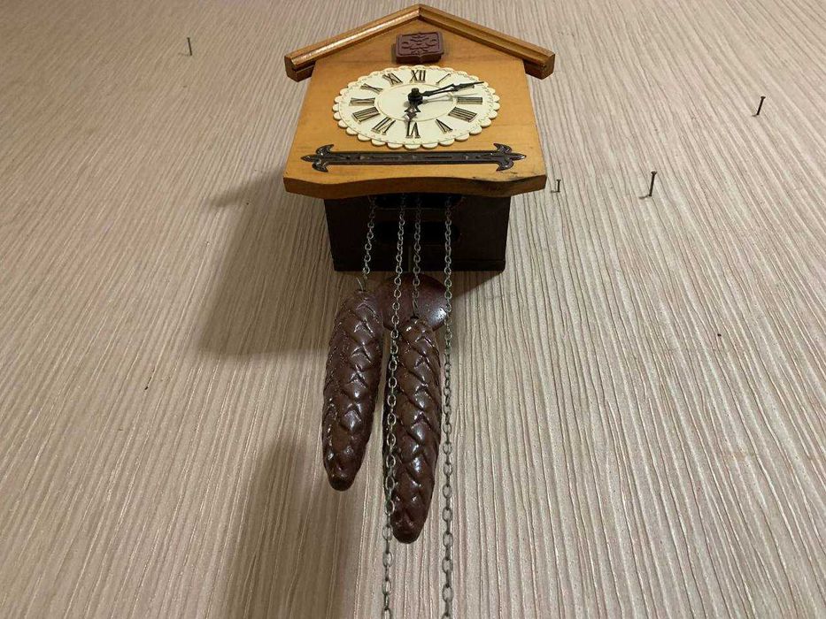 Годинник-ходики, настінний механічний з зозулею і боєм "Маяк" СРСР