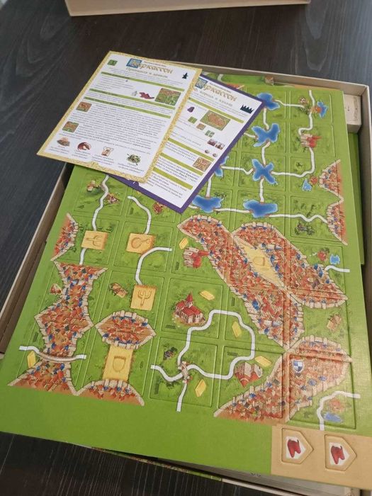 Vendo Carcassonne Big Box novo com duas expansões: