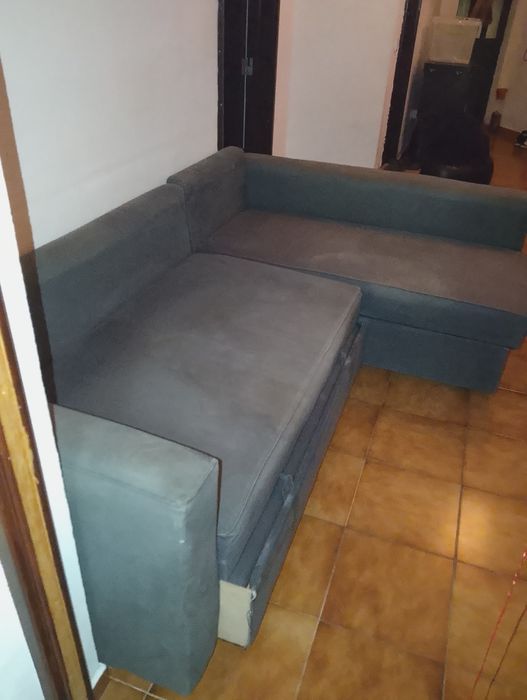 Sofá com chaise long