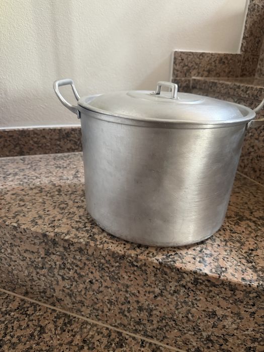 Vendo tachos para restauracao