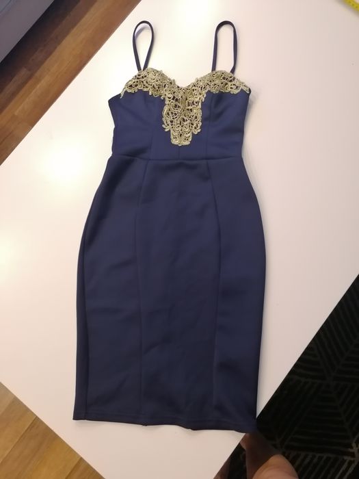 Piekna sukienka roz 32