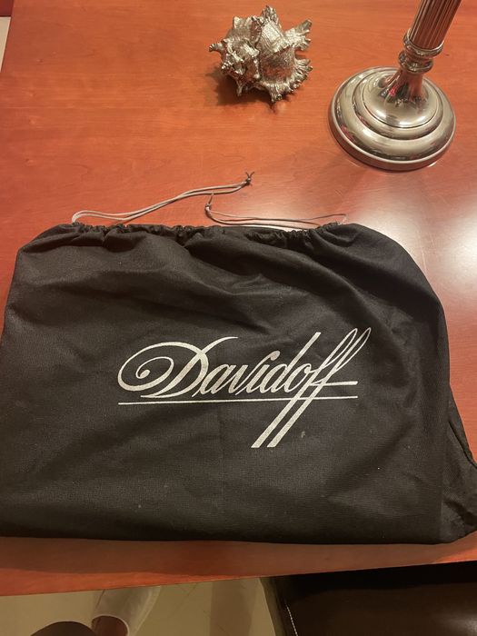 Pasta em pele preta davidoff Nova c fechadura
