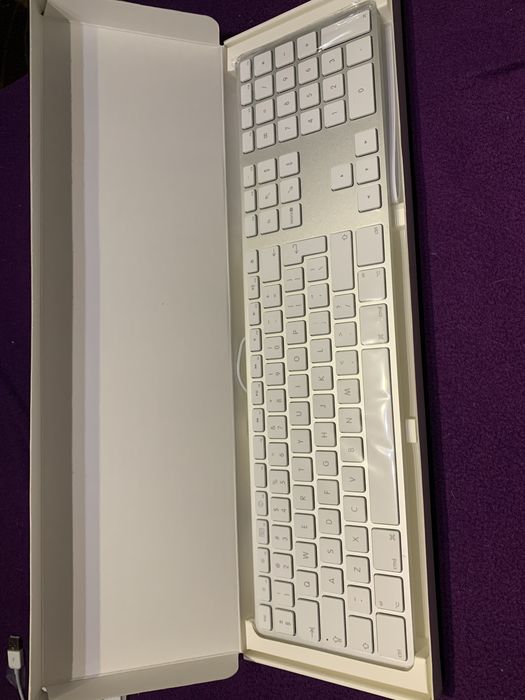 Teclado Apple novo