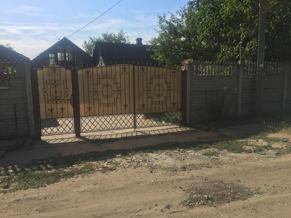 Продам дом - усадьбу 30 соток в черте города без посредников