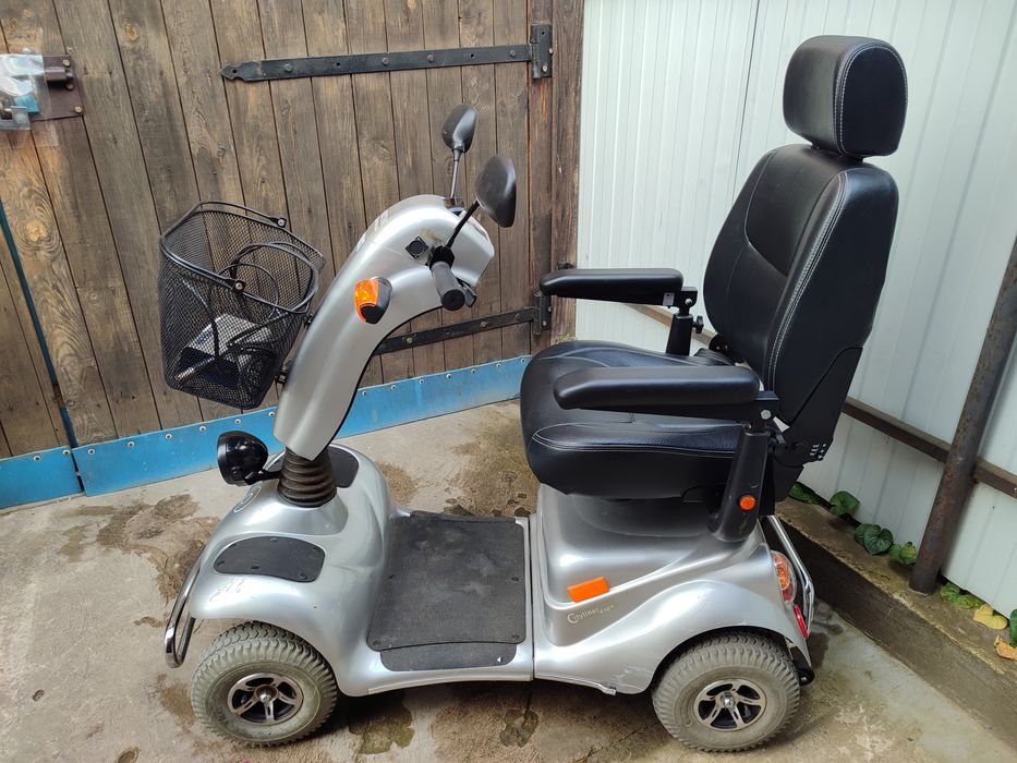 Чотириколісний електричний скутер з Німеччини