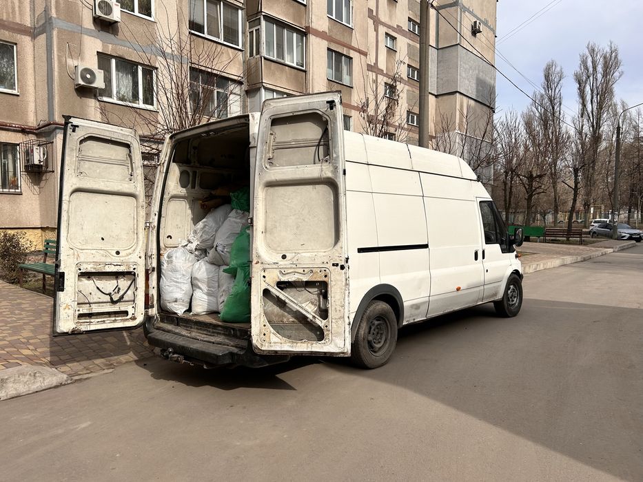 Щебень, песок, шлак, остев, чернозем, цемент. Доставка, грузчики.