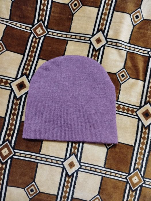 Жіноча насіння шапка