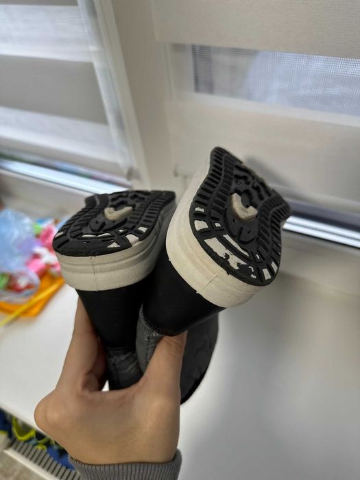 Світловідбиваючі зимові дитячі чобітки sinsay 18 см 27 розмір