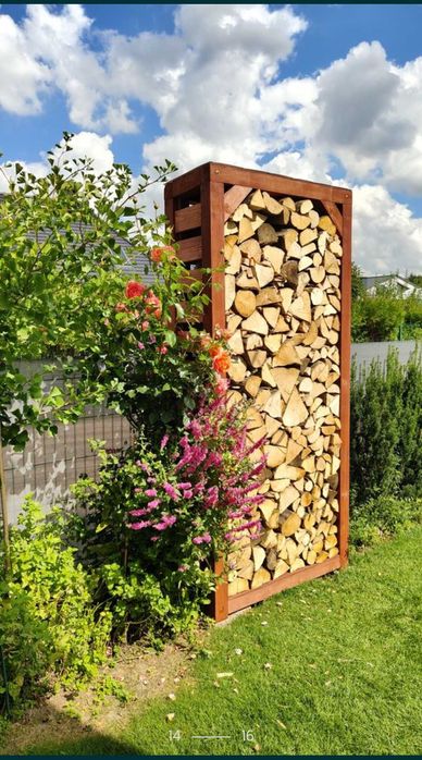 Drewutnia, składzik na drewno