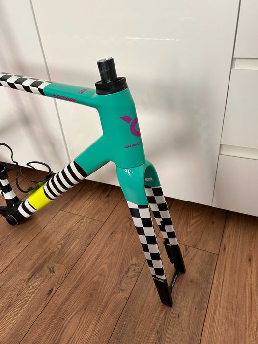 Rama frameset Quick Pro AR:One Carbon rozmiar L 56