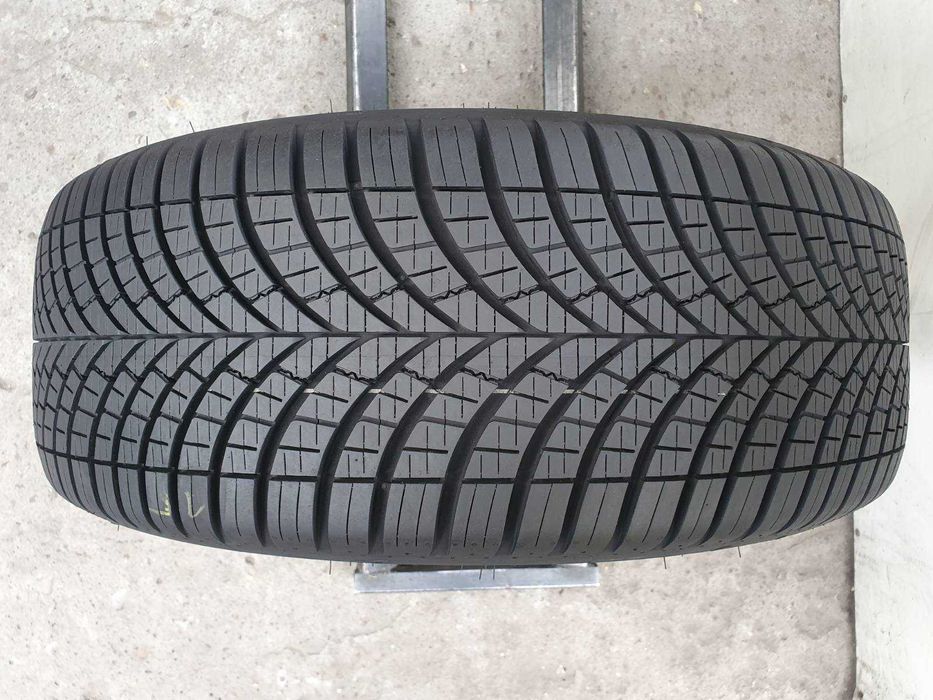 2x Goodyear Vector 4Seasons Gen 3 215/50r19  7,5mm Jak nowe