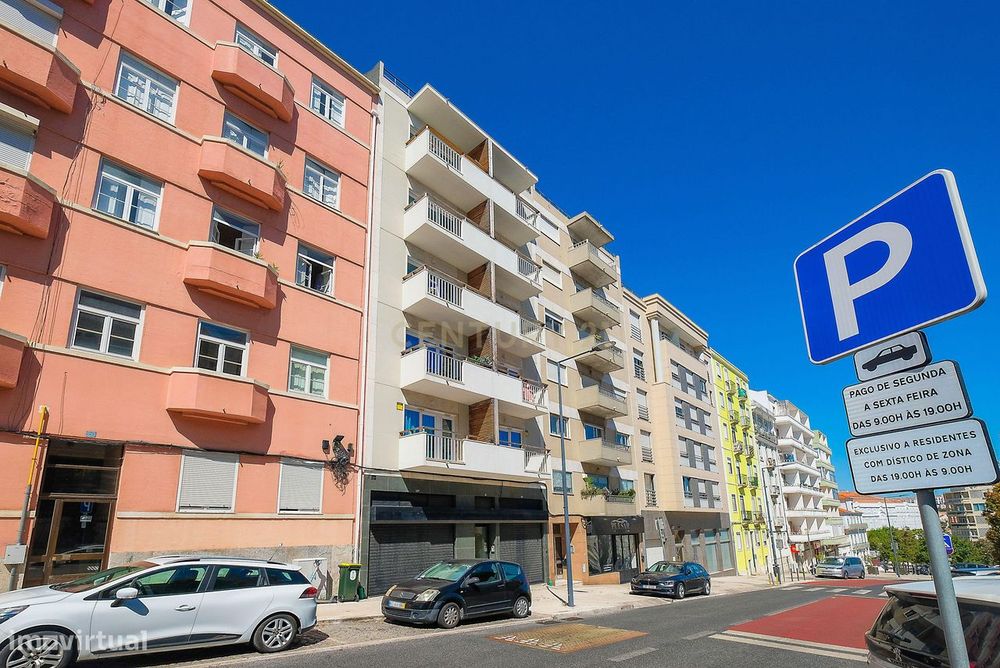 Arrendamento T1 Mobilado com Garagem, duas Varandas na Rua Visconde de