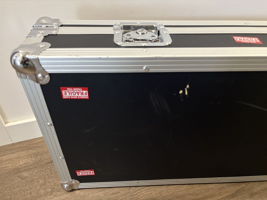 Caixa guitarra Harley Benton Flight Case Wood Guitar