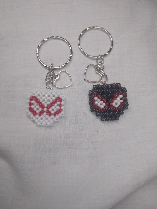 парні брелочки з бісеру