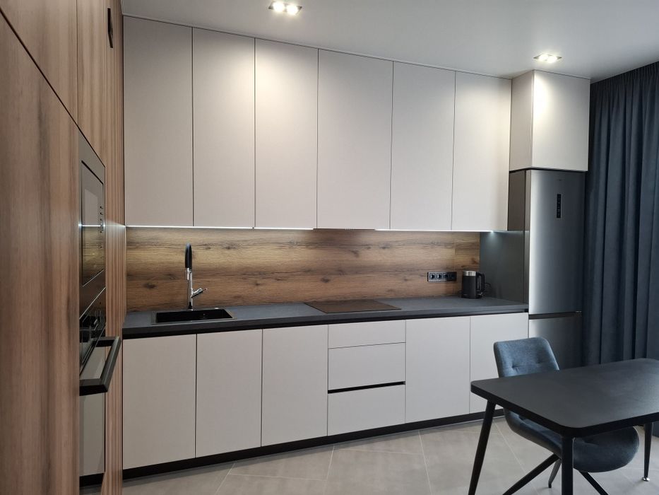 Подобова Посуточная аренда в 65 Перлині, Kadorr City, Краснова,  центр