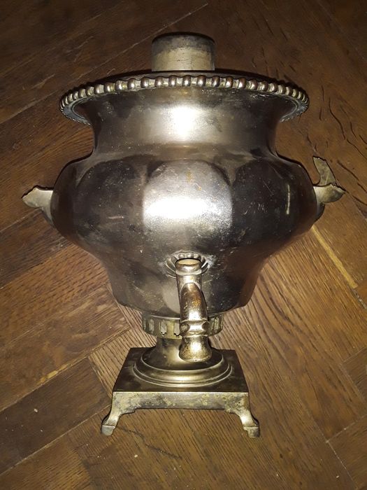 Самовар тульський.