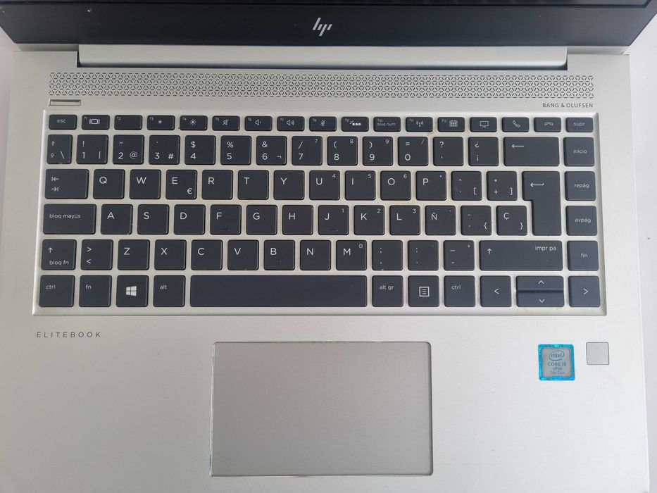 Carcaça completa com ecrã e teclado para HP EliteBook 1040 G4.