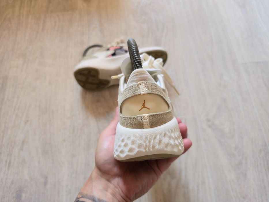 Кросівки Nike jordan Avryn balenciaga