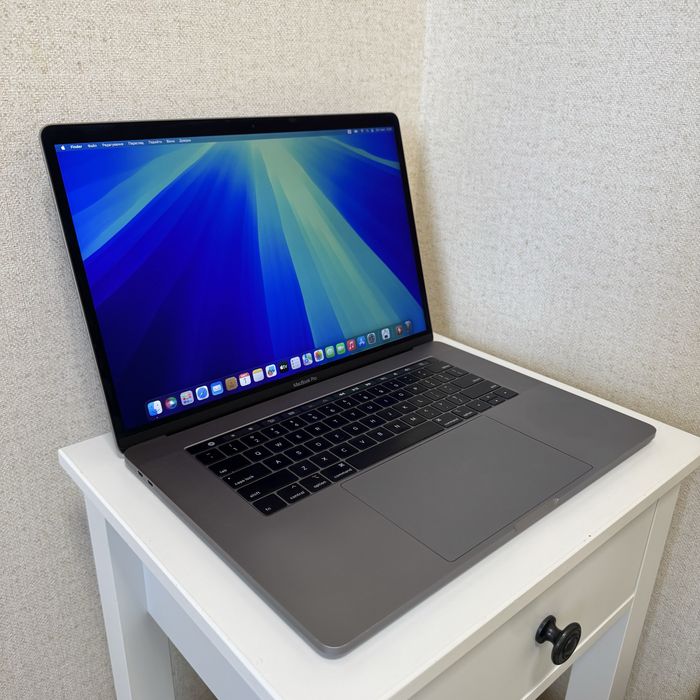 MacBook Pro 15 i7, 32Gb, 1Tb
